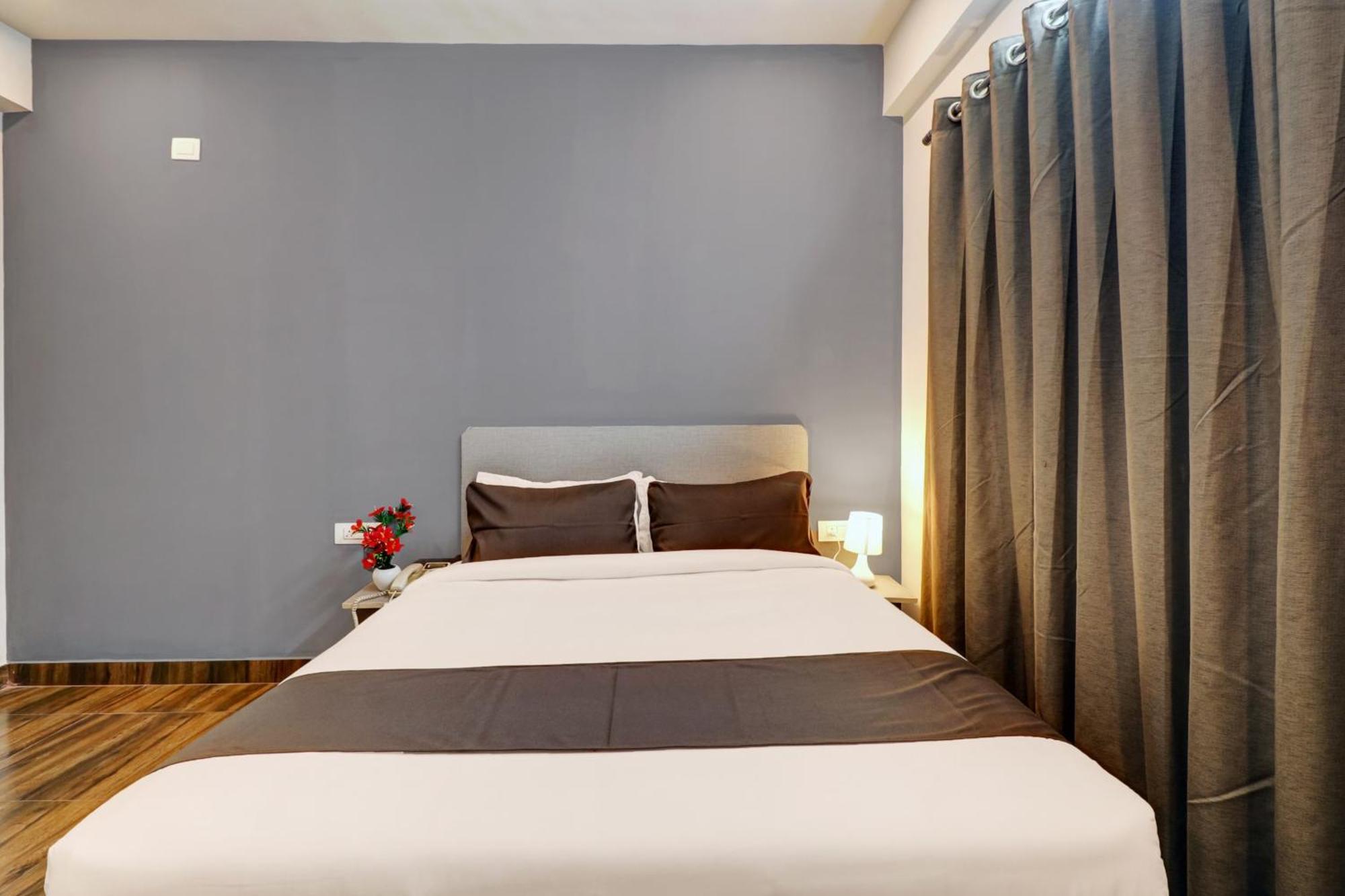 Super Townhouse Xotel Kammasandra Exterior photo